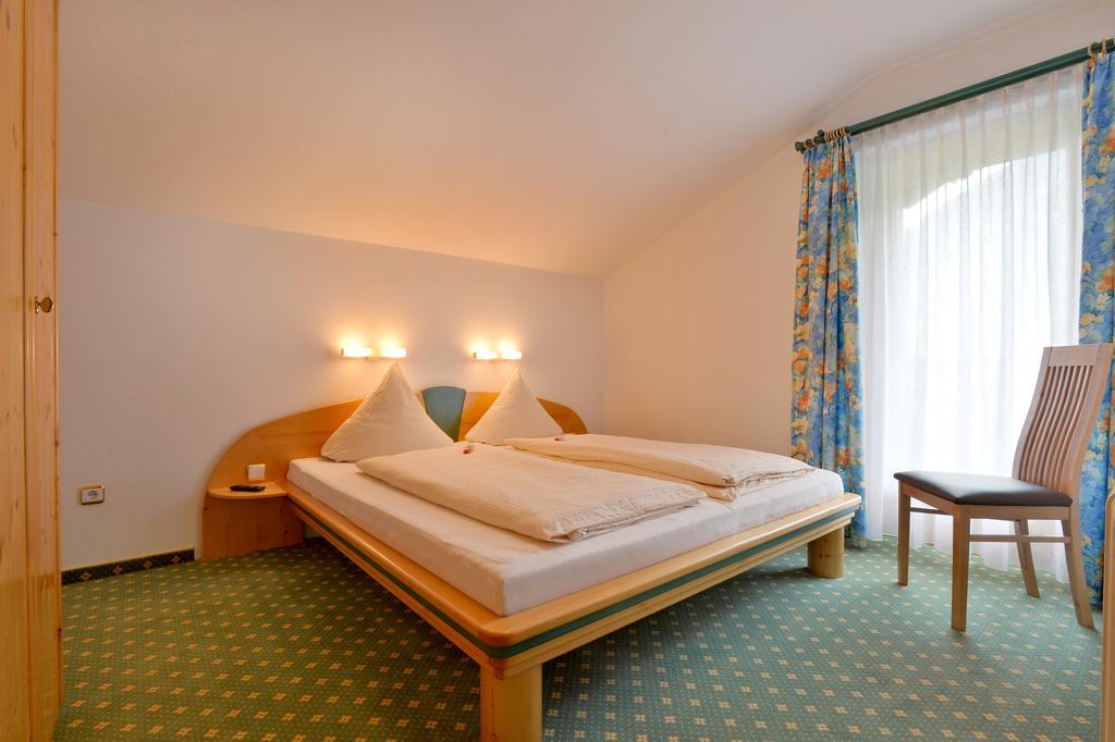 Gaestehaus Alpengruss マイヤーホーフェン 部屋 写真